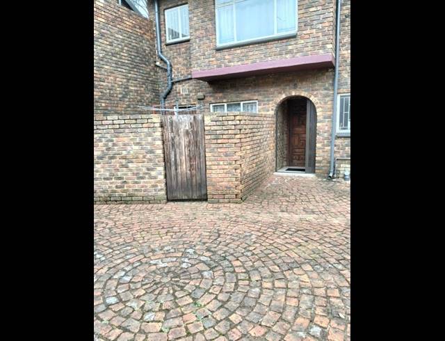 3 BEDROOM DUPLEX FOR SALE IN BIRCHLEIGH NORTH